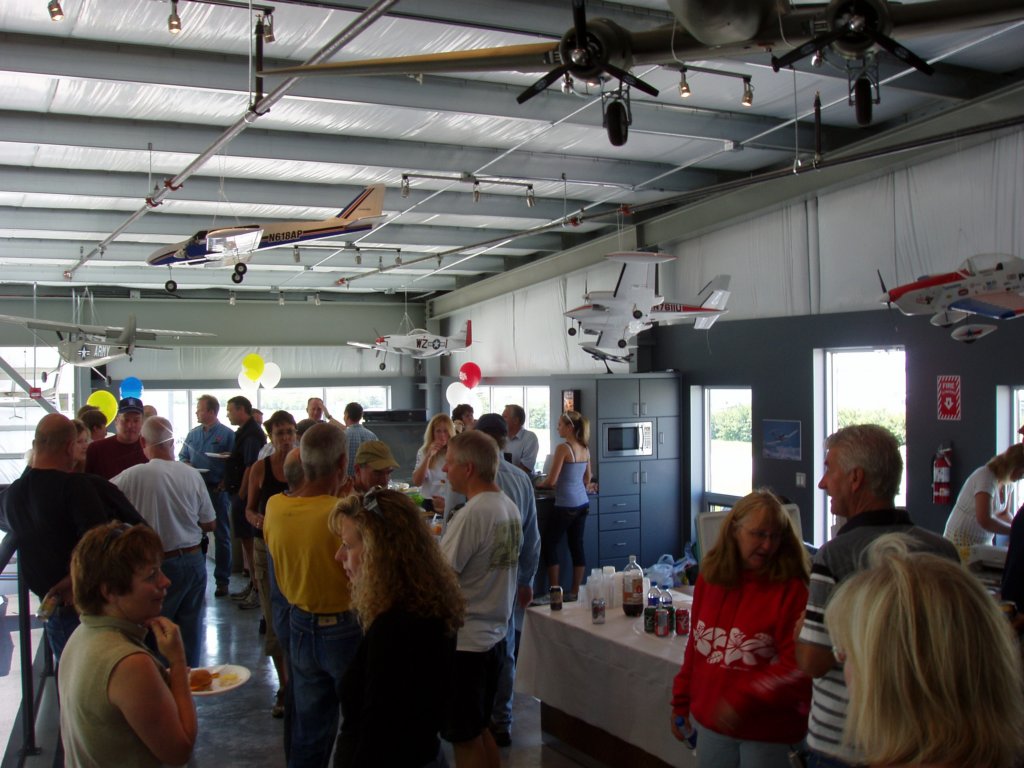 hanger72.jpg
