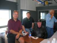 hanger_party_07__6_small.jpg
