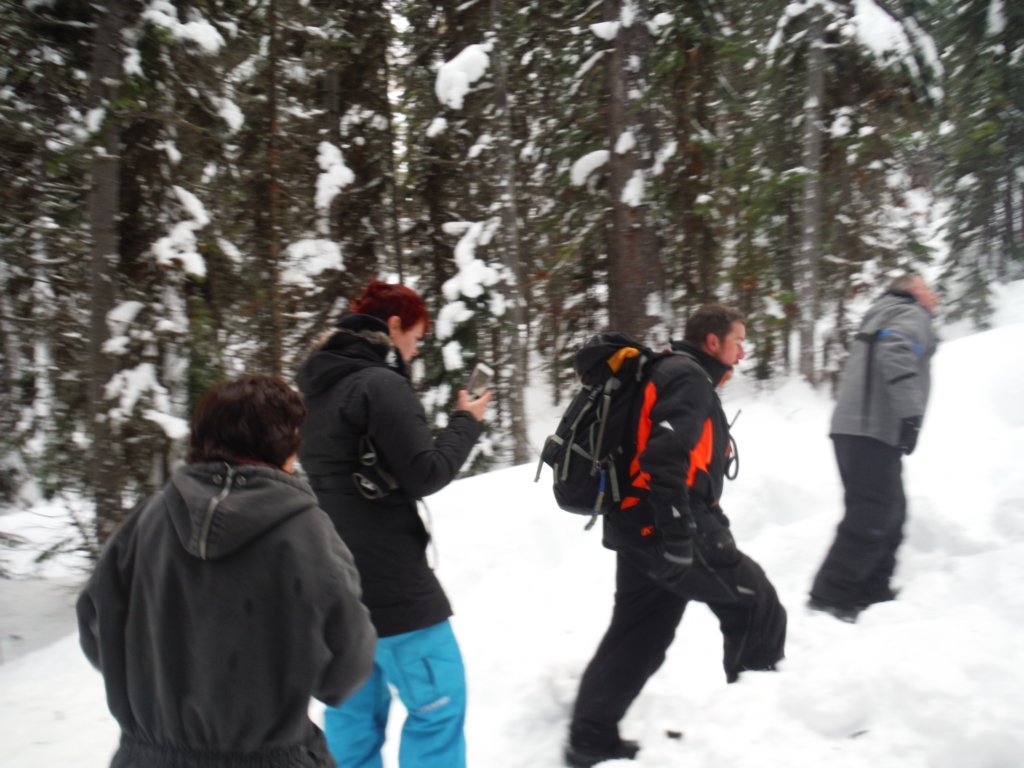 trekkingtoseefrozenwaterfall2.jpg