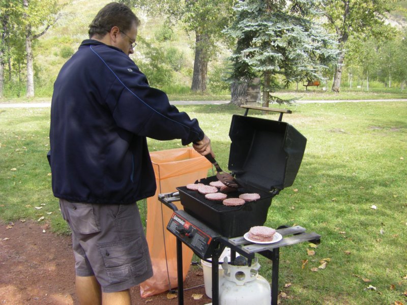 tonycookingburgers.jpg